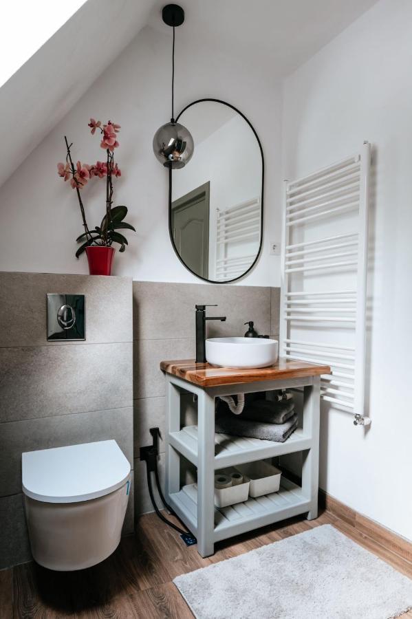 Wild Cabin Malaia Ngoại thất bức ảnh