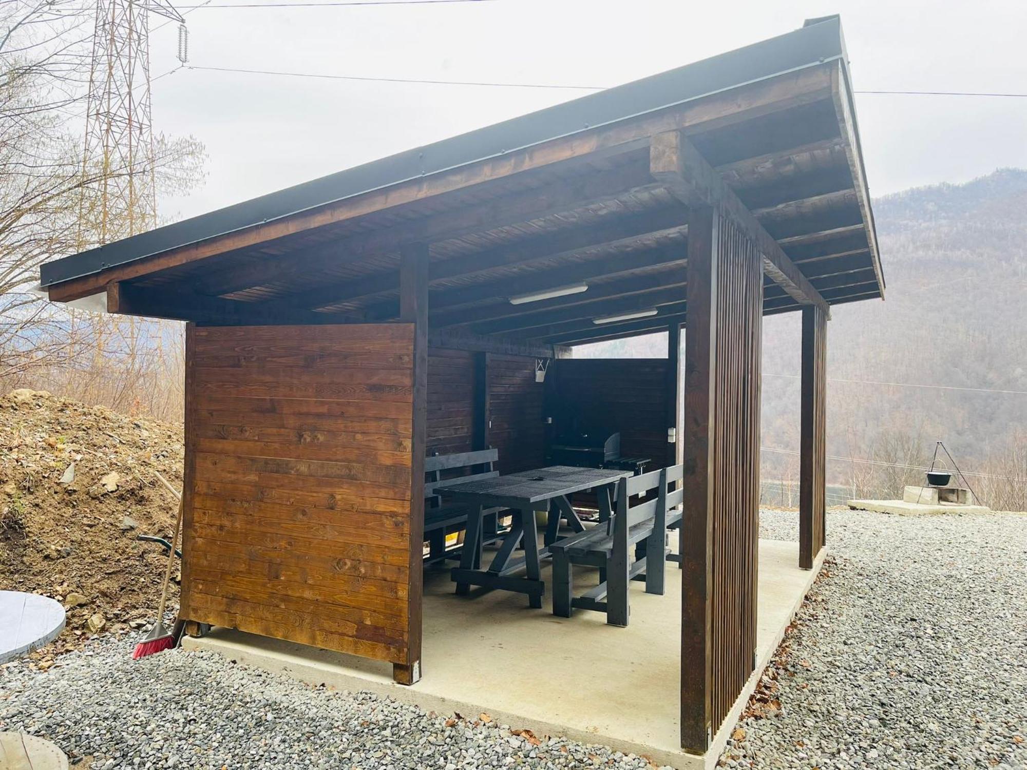 Wild Cabin Malaia Ngoại thất bức ảnh