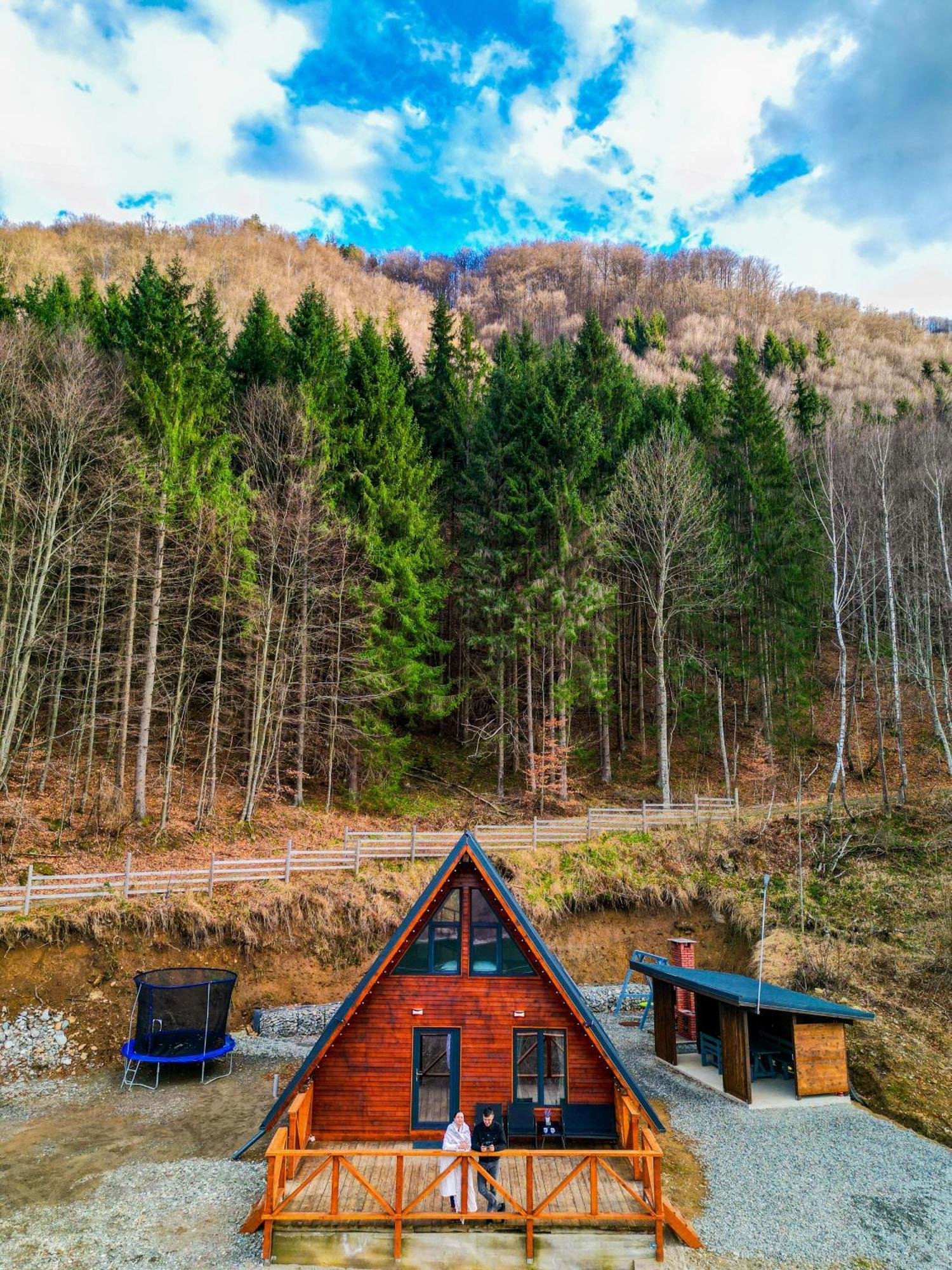 Wild Cabin Malaia Ngoại thất bức ảnh